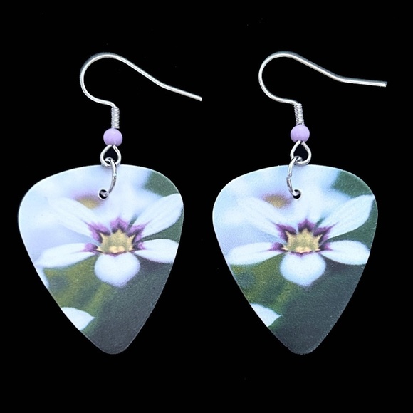 Hand Crafted Earrings Repurposed Guitar Picks Digital Photo Field Flowers - Picture 1 of 6
